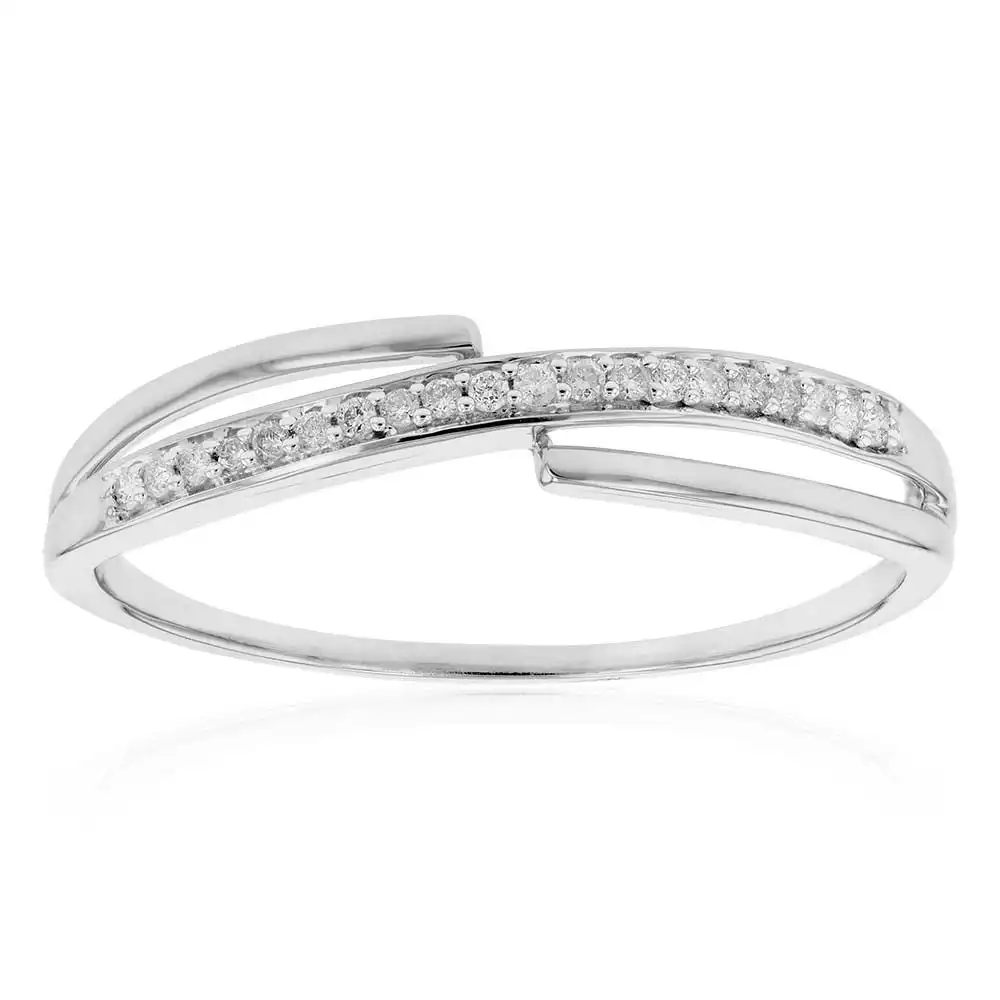 9ct White Gold Fashion Ring Set With 20 White Diamonds