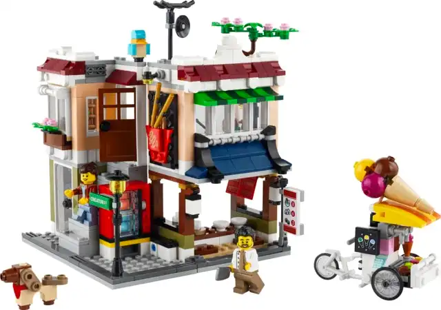 LEGO® Creator Downtown Noodle Shop 31131