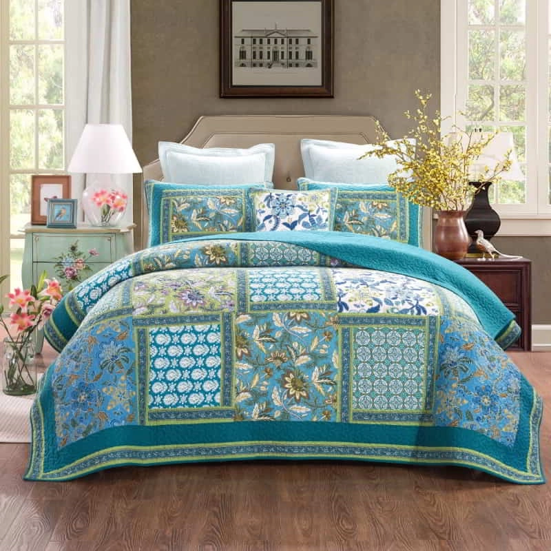 Classic Quilts Aquamarine Coverlet Set