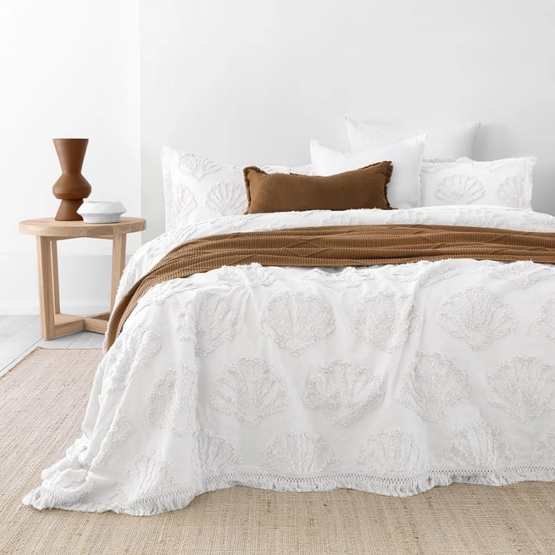 Bambury Hydra White Coverlet Set