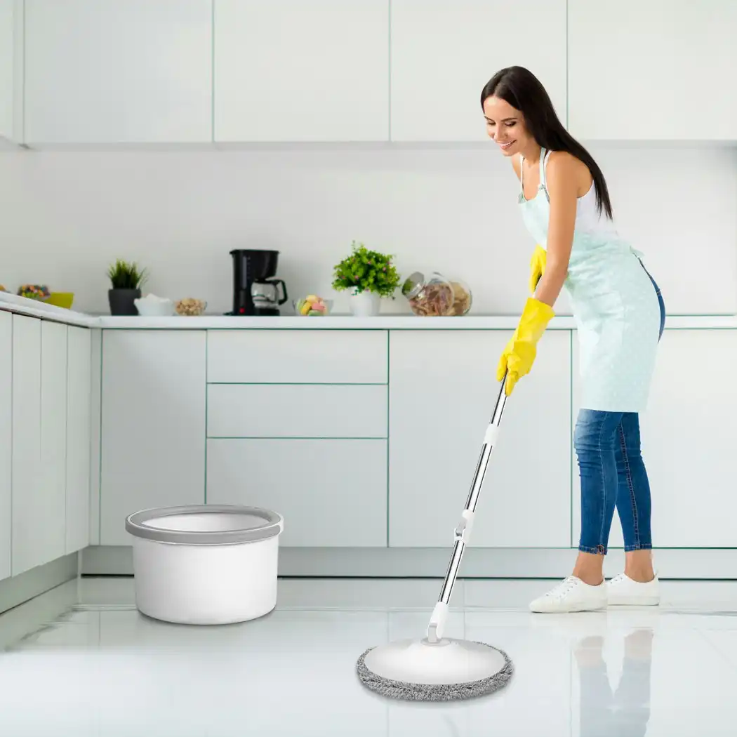 Cleanflo Spin Mop and Bucket Set Dry Wet 360Â° Rotating Floor Cleaning 2 Heads