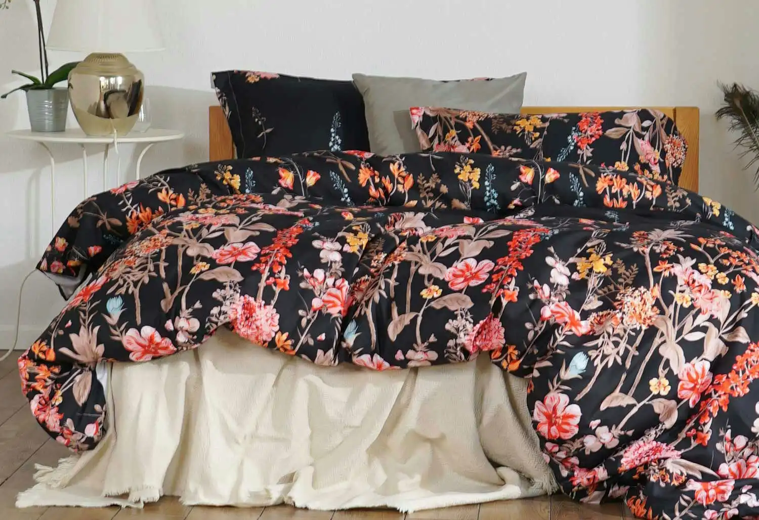 Luxton Kyra Black Quilt Cover Set