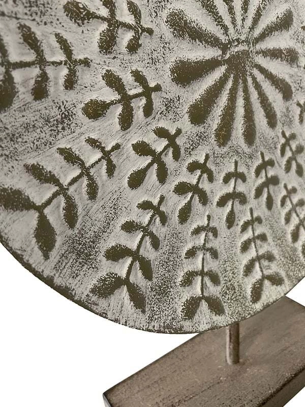 Willow & Silk Metal 40cm White Round Leaves Plaque on Base Ornament