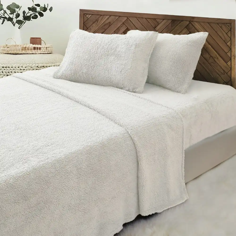 Luxor White Teddy Bear Fleece Fitted Flat Sheet + Pillowcase Set