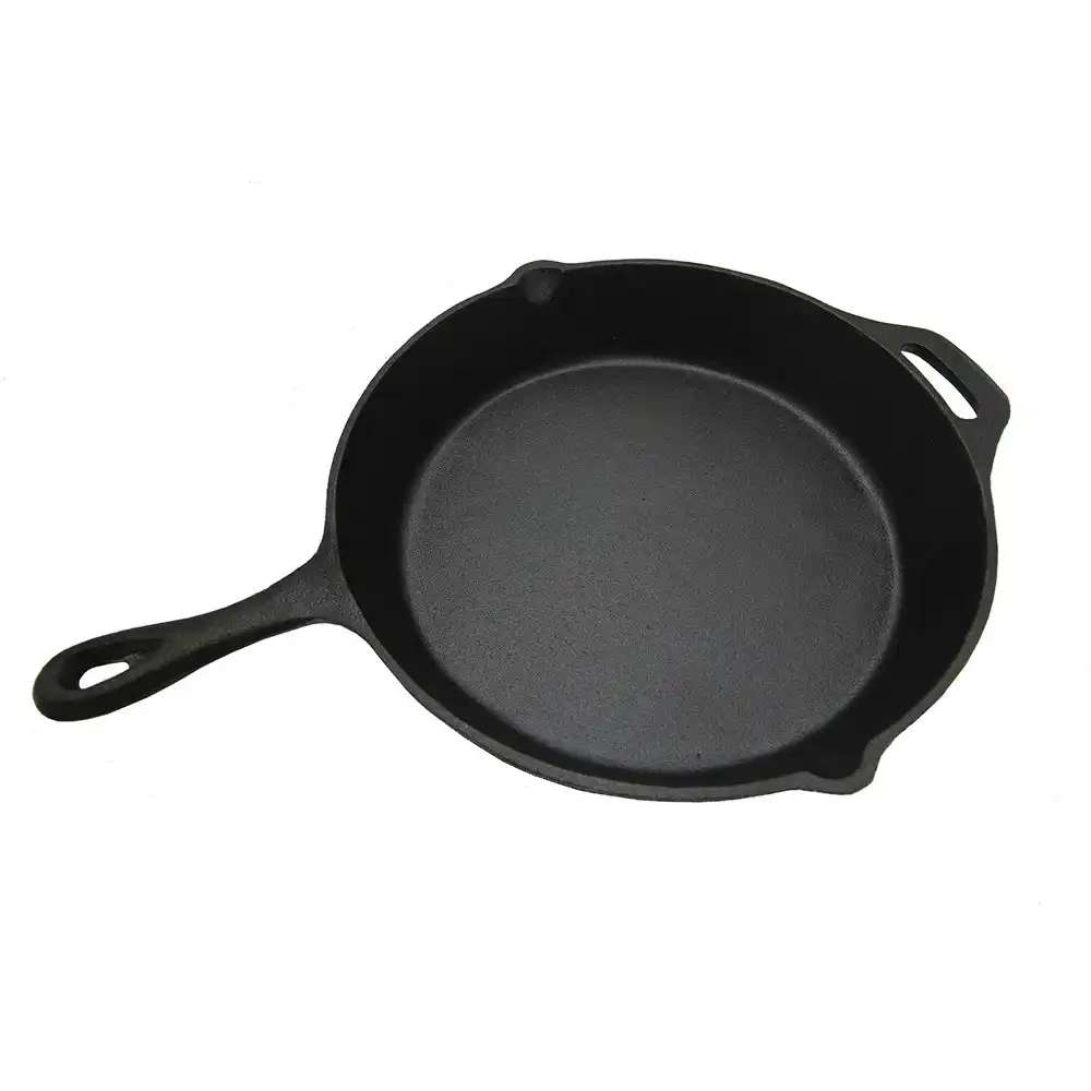 Wildtrak Round 31cm Cast Iron Skillet Pan w/ Pour Spout Camping Cookware Black
