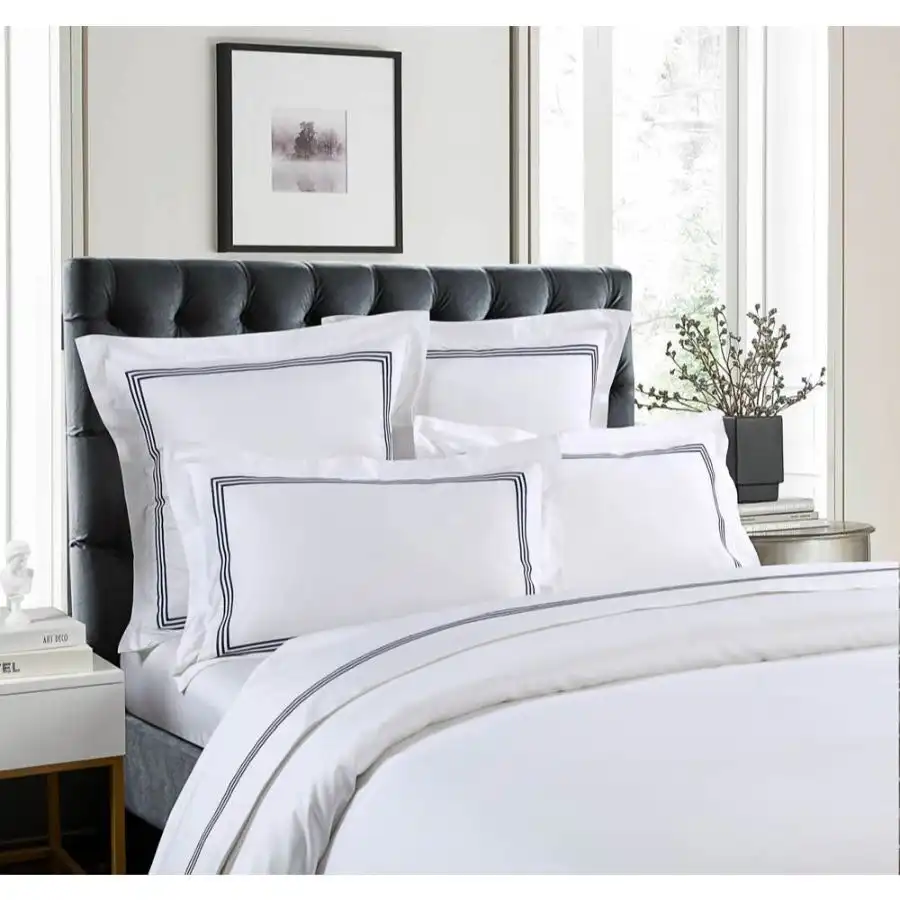 Ritz 1000 TC Embroidered White/Navy Sheet Set