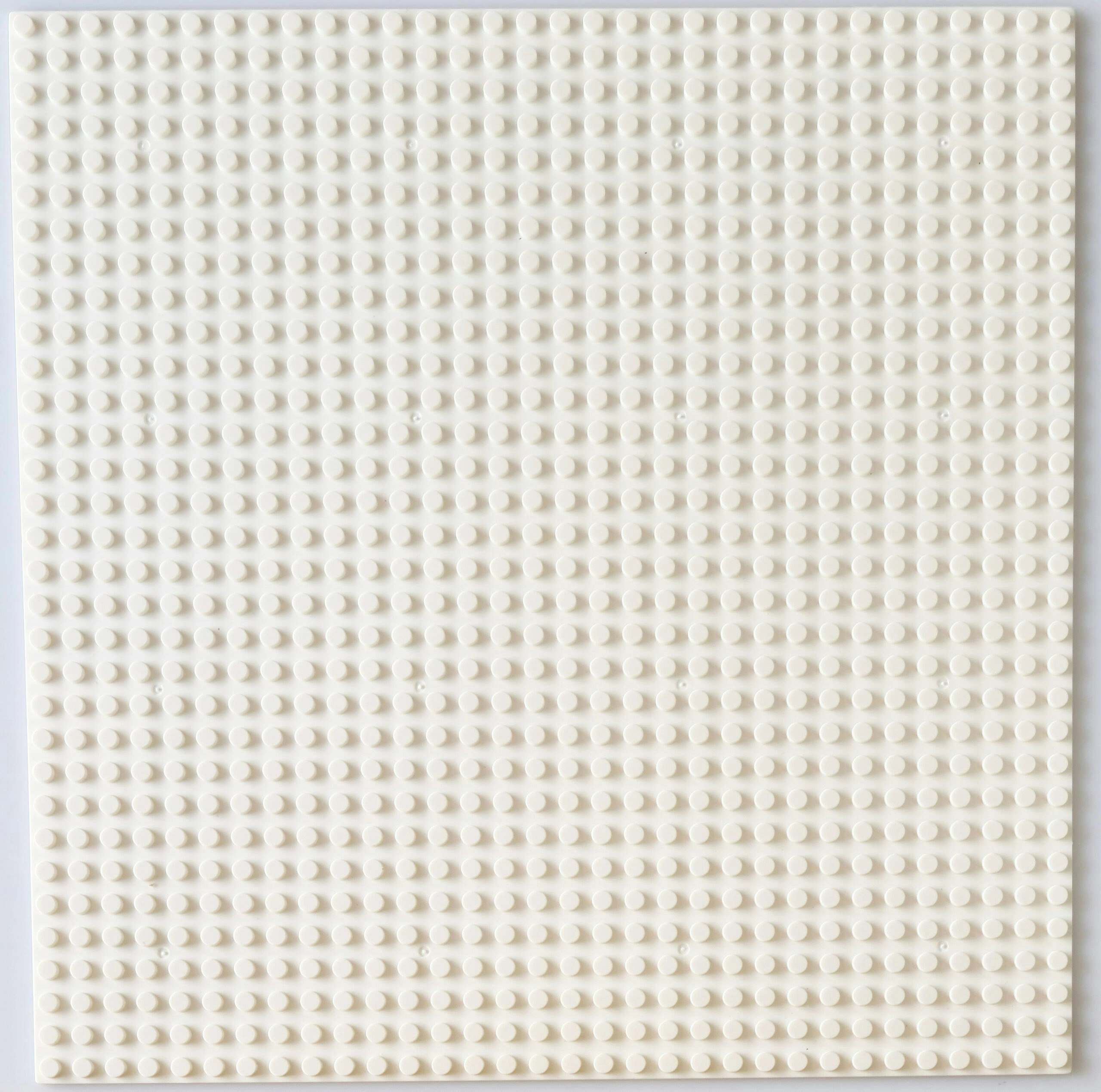 BASEPLATE 32x32 Studs White Generic