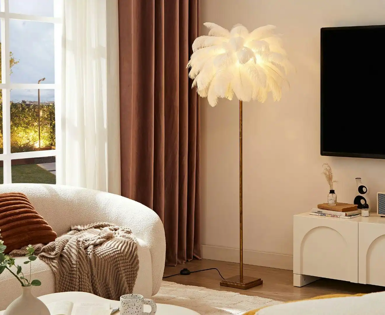 Demi Feathered Floor Lamp