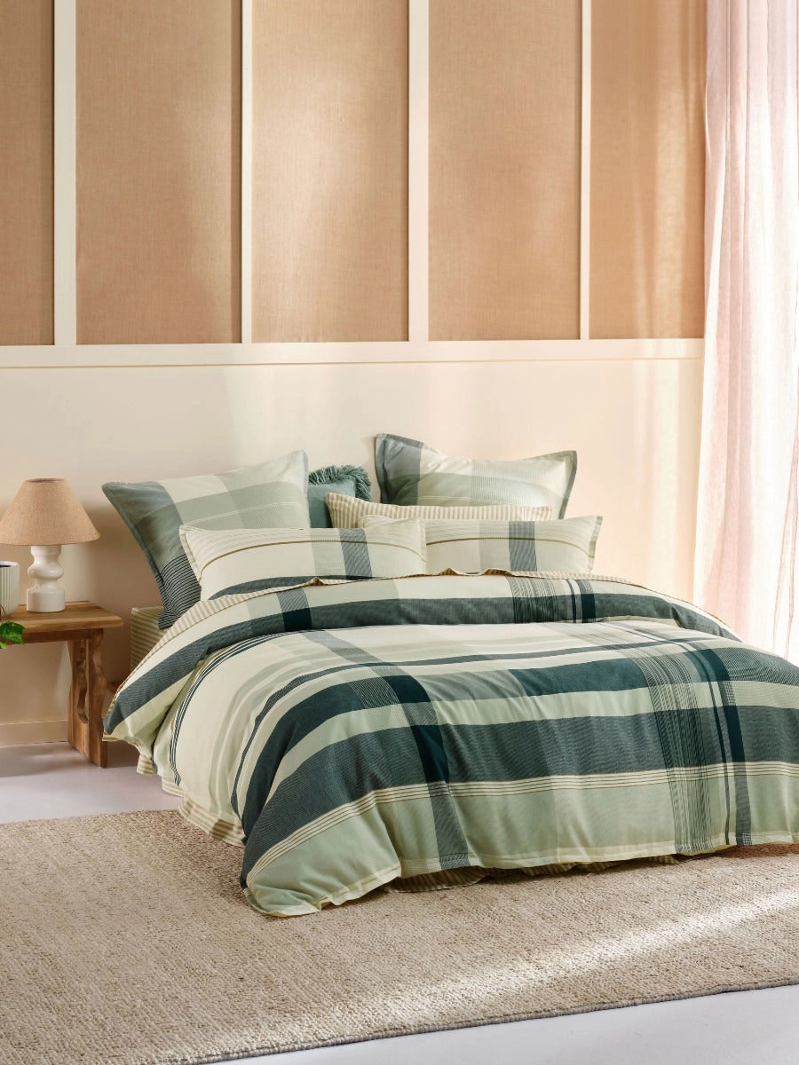 Linen House Levon Quilt Cover Set   Jade