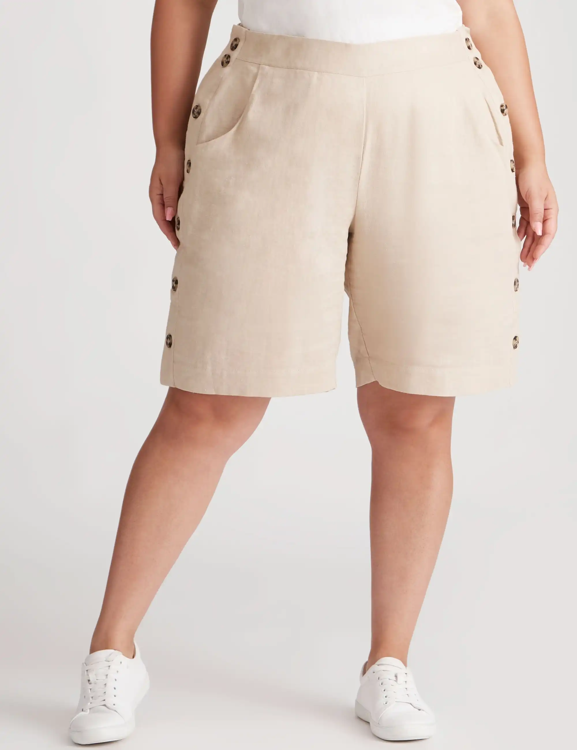 beme Linen Button Side Shorts