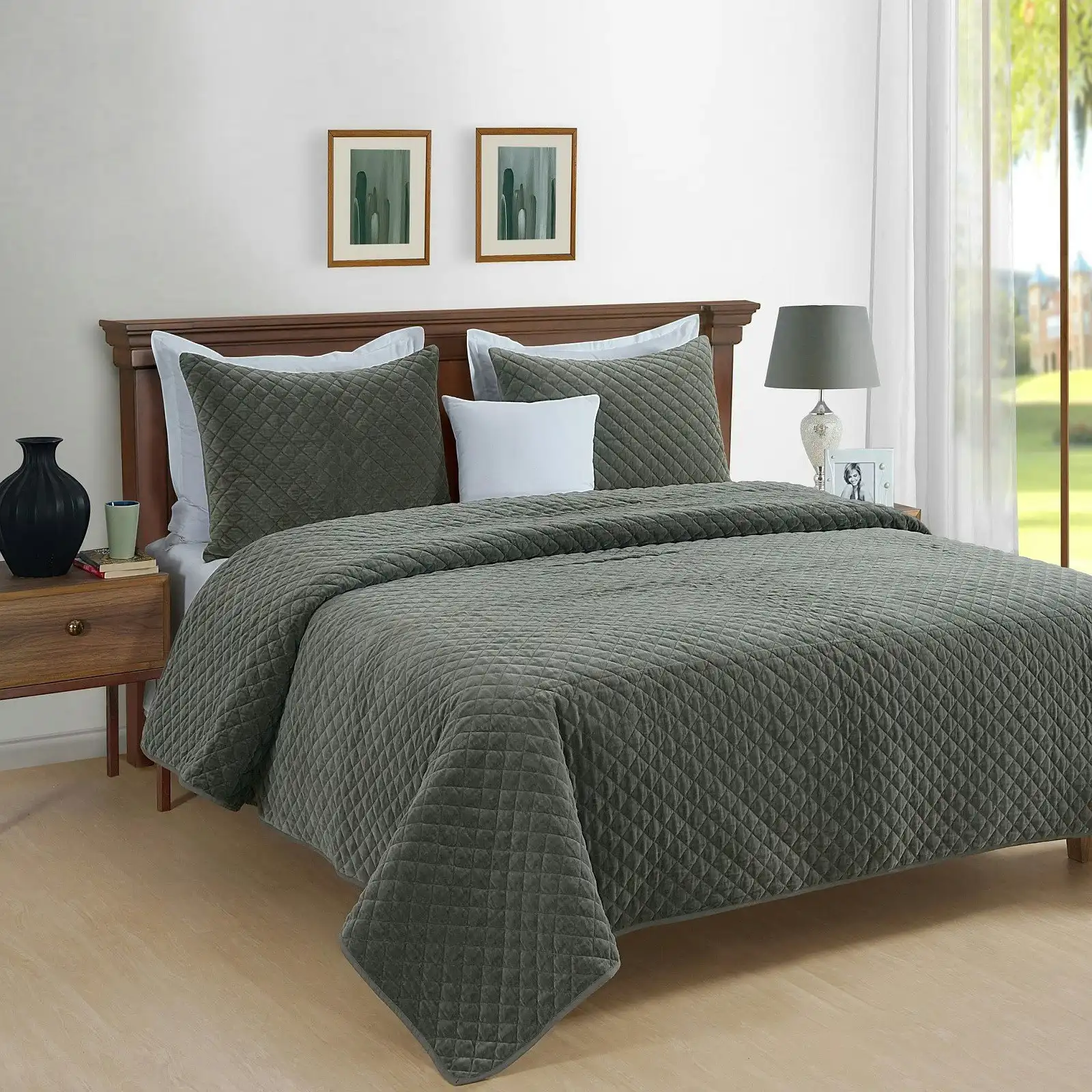 Park Avenue Amalia Home Queen Bed Quilted Comforter Set 150 GSM Cotton Velvet