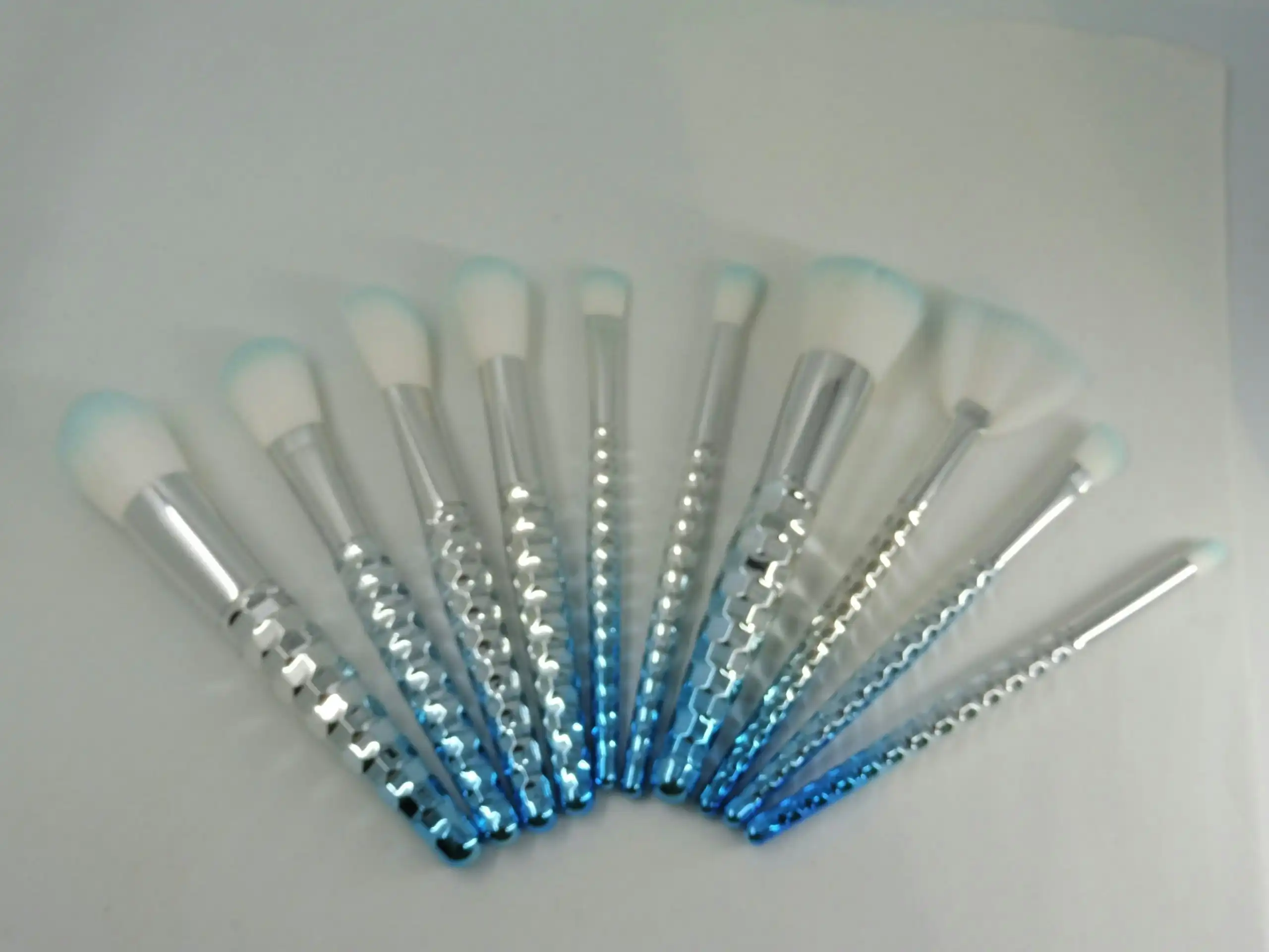 10 Piece Diamond Scale Brush Set Professional Fiber Makeup Brush Multi Task Blue Brushes