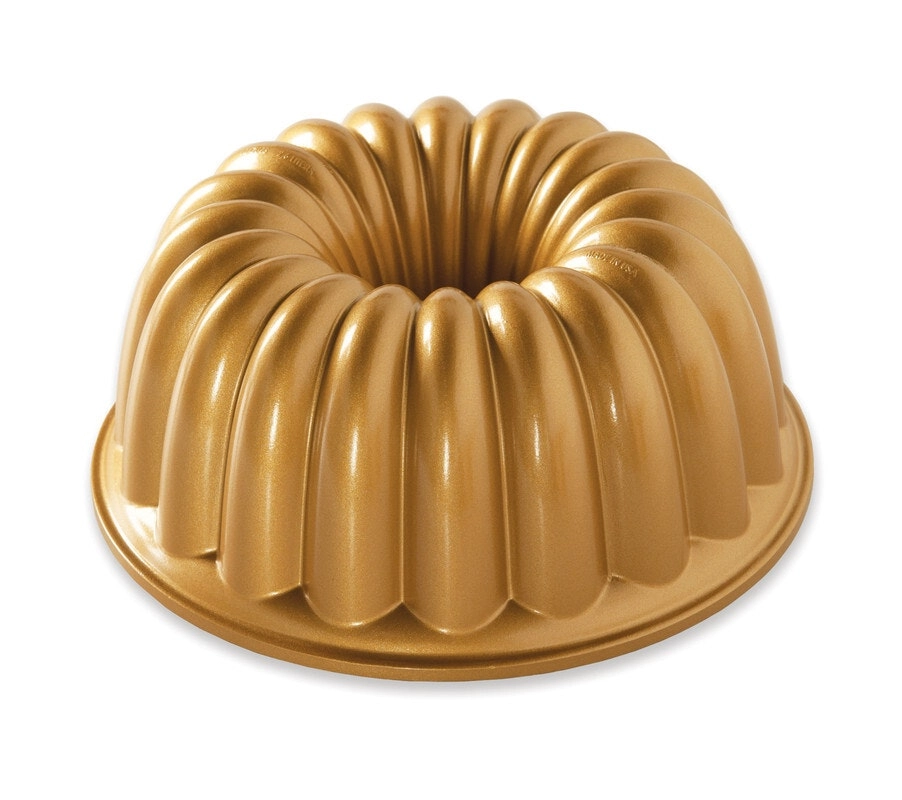 Nordic Ware Elegant Party Bundt Pan